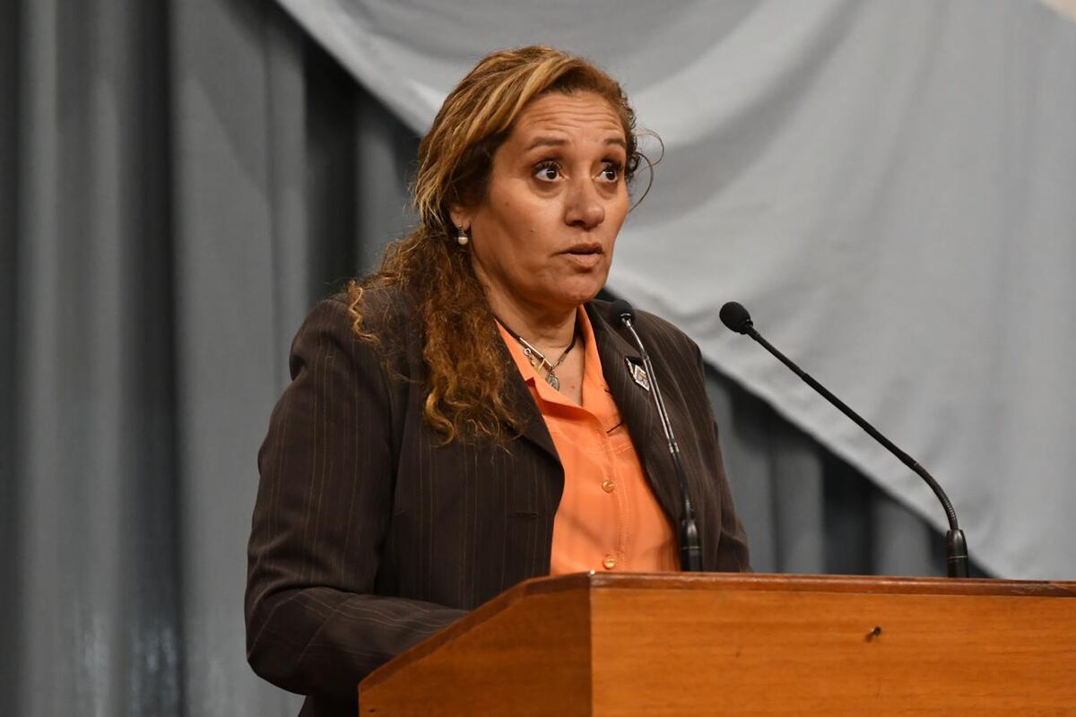 Andrea Casero (Encuentro Vecinal Córdoba). Candidata a intendenta.