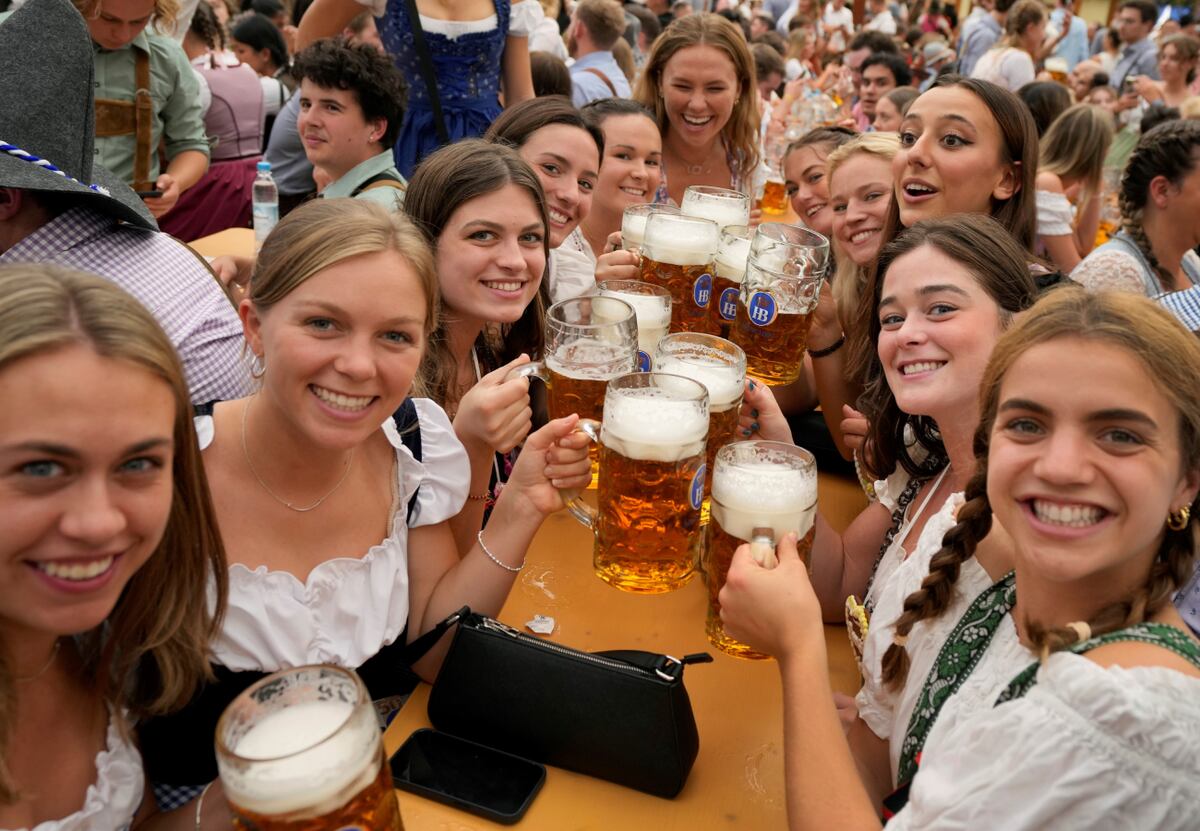 Día Internacional de la Cerveza. (AP / Archivo)