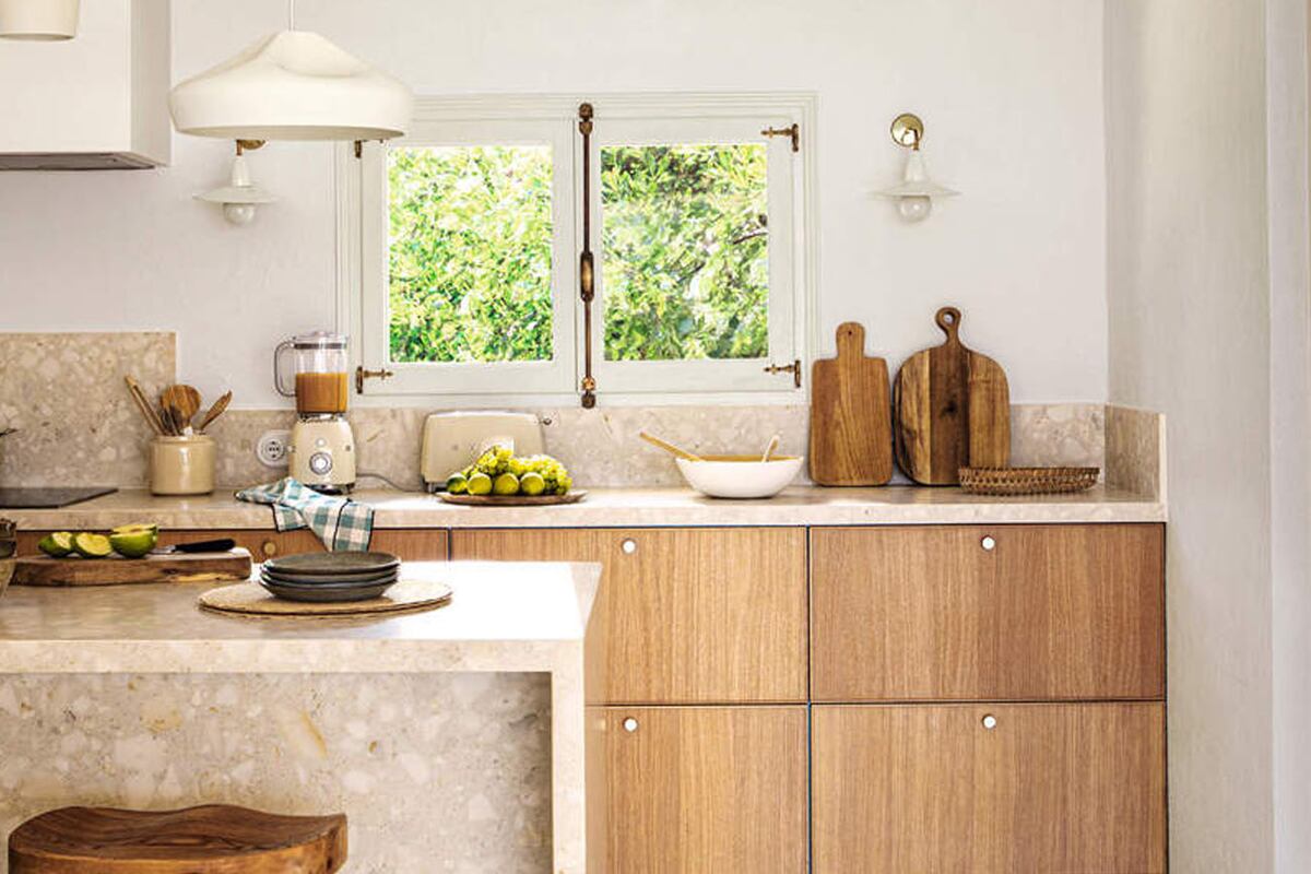 Las cocinas con isla triunfan, porque sirven de punto focal para el diseño. Pinterest.