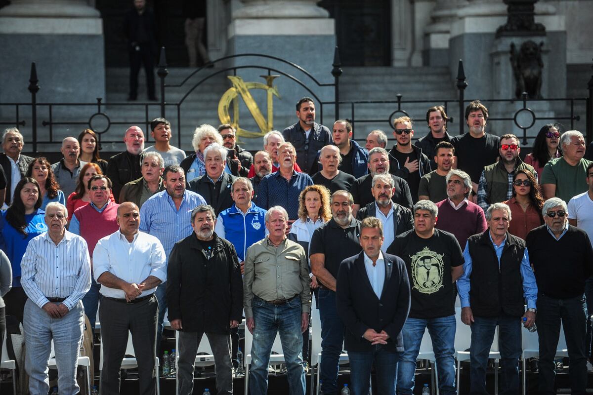 La CGT y la CTA apoyaron a Sergio Massa en la campaña electoral. (La Voz/ Archivo)