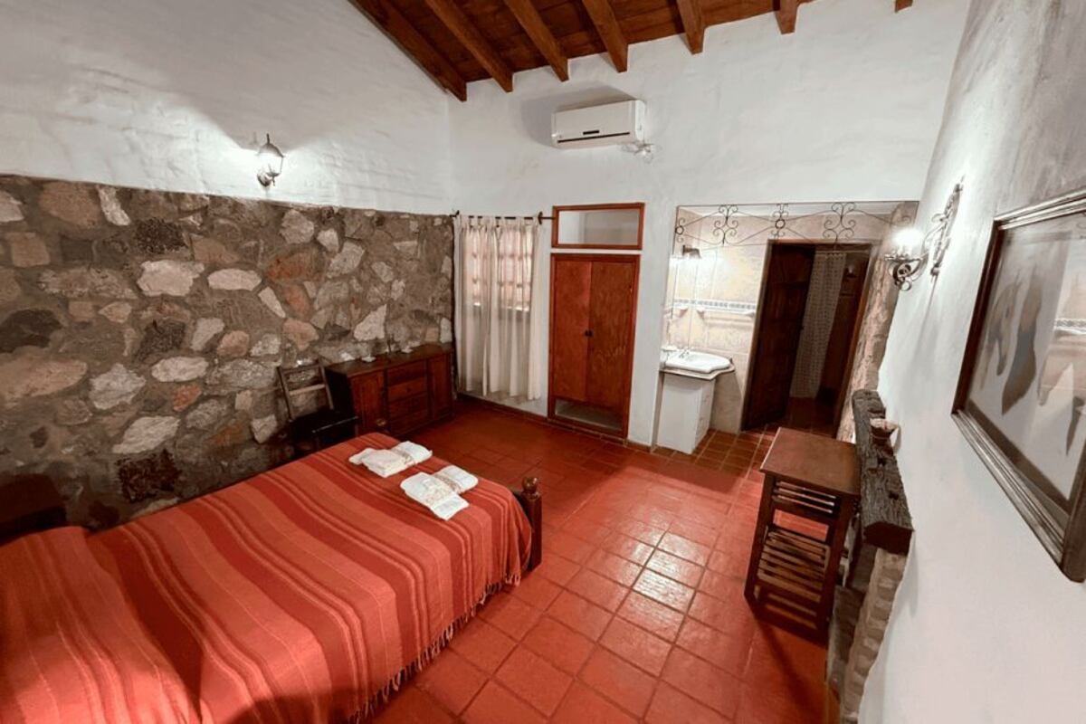 La Posta del Mistol ofrece tres tipos de habitaciones para que el visitante elija. Cada una está pensada para ofrecer el máximo confort y calidez.