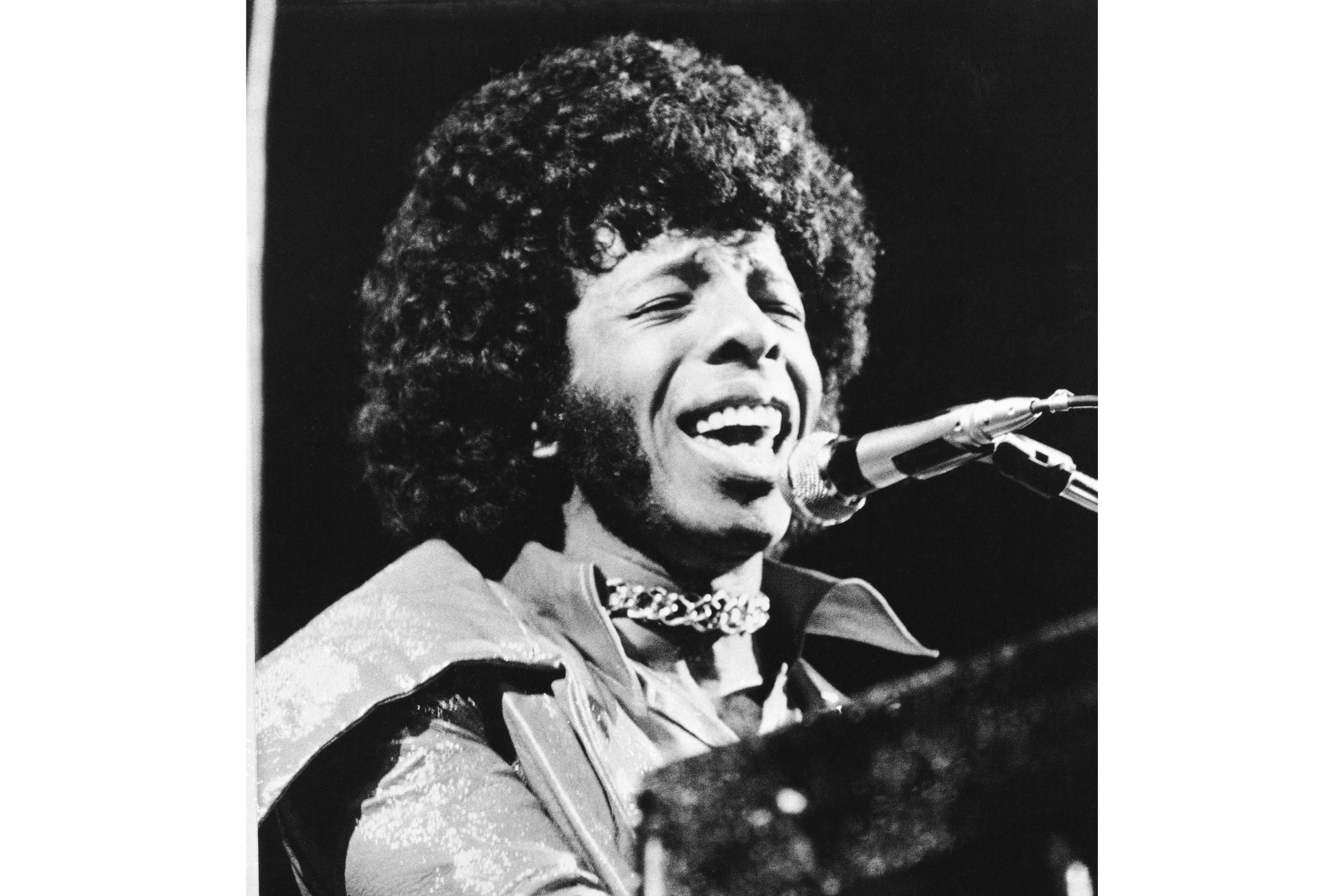 Sylvester "Sly Stone" Stewart creó una de las instituciones del funk del siglo 20: Sly and the Family Stone. (AP).