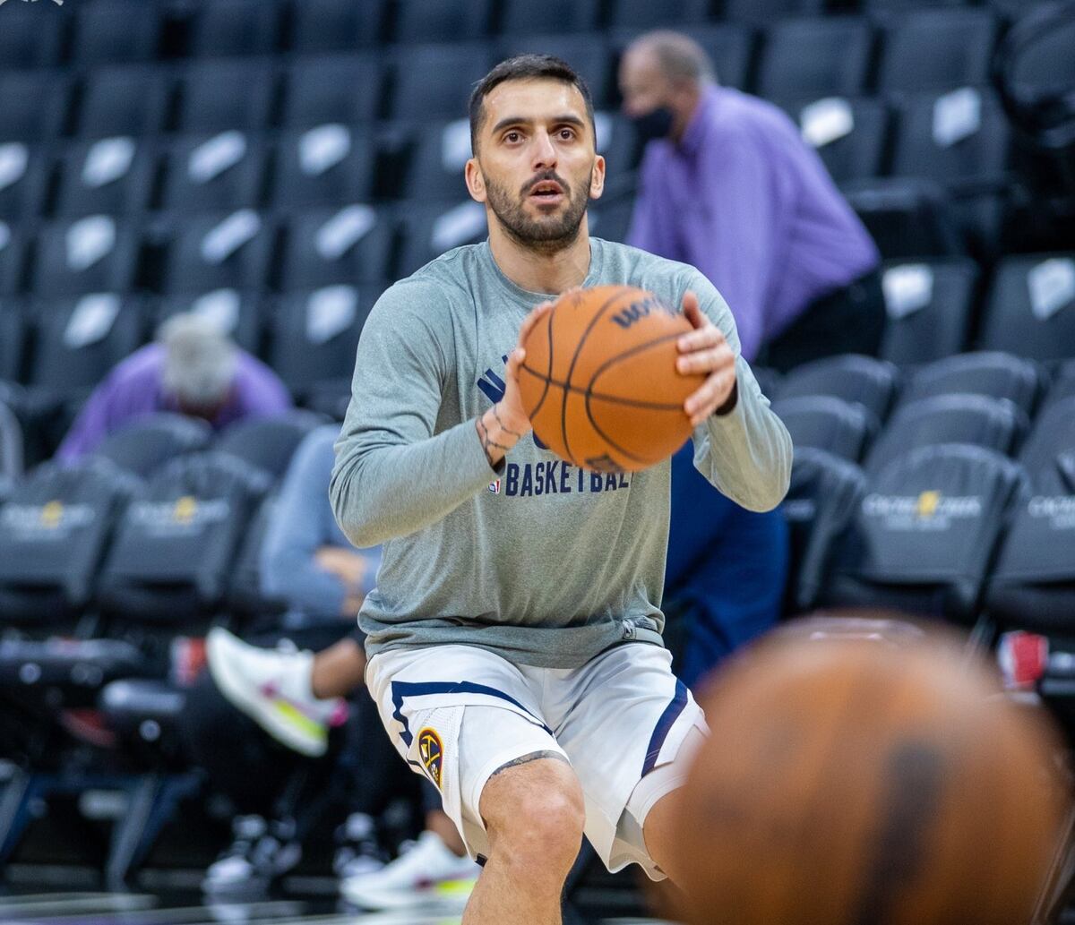 Facundo Campazzo, en la NBA y la Selección Argentina. (@Nuggets)