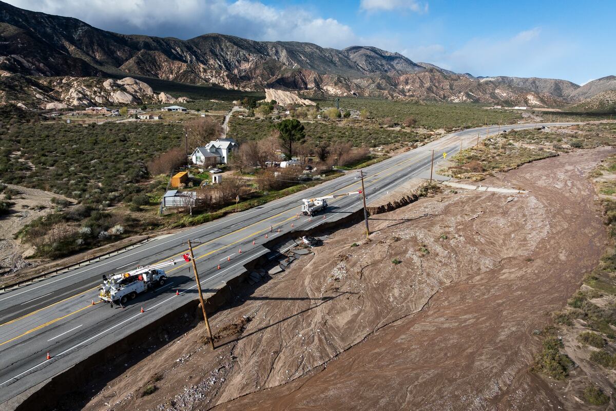 Fuertes tormentas azotan California: inundaciones, deslizamientos y al menos dos muertos (Agencia AP)