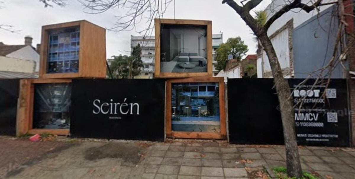 La obra donde estaba el cartel que cayó sobre una joven en Villa Devoto está en el centro de la polémica.