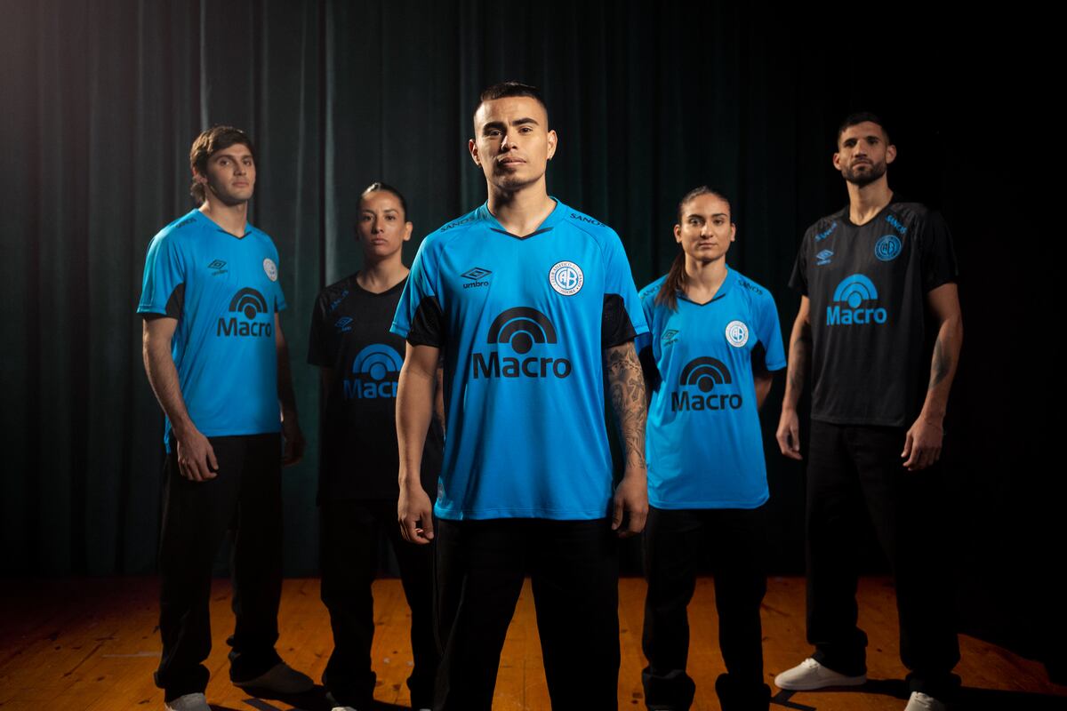 Las fotos de Belgrano con los detalles de sus nuevas remeras. (Prensa Belgrano)