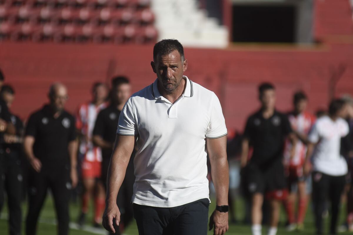Instituto visitó a Barracas Central en la cancha de Huracán por la Copa de la Liga Profesional 2024. (Federico López Claro / La Voz)