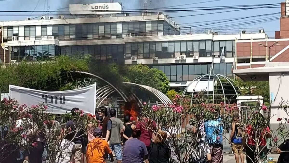 Tras los incidentes en Quilmes, los cuicacoches trasladan la protesta a Lanús con duras advertencias. (Utep)