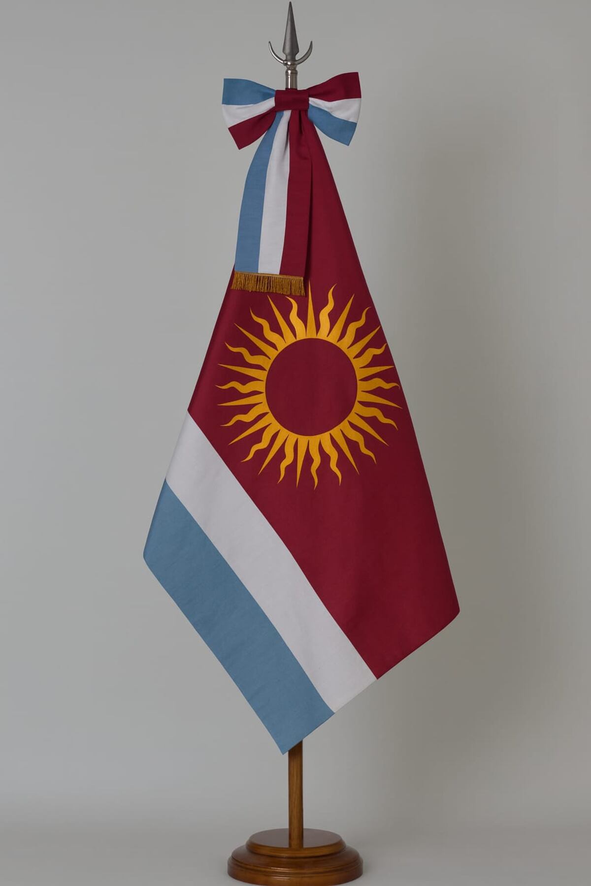 La bandera que desde 2025 identifica a Jessús María.