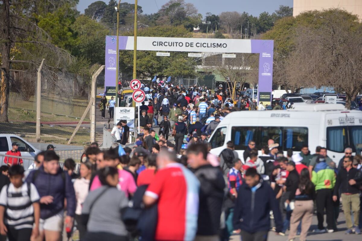 Cara 'e Cancha de Los Pumas en la previa del partido con los All Blacks en el Kempes. (José Gabfriel Hernández / La Voz)