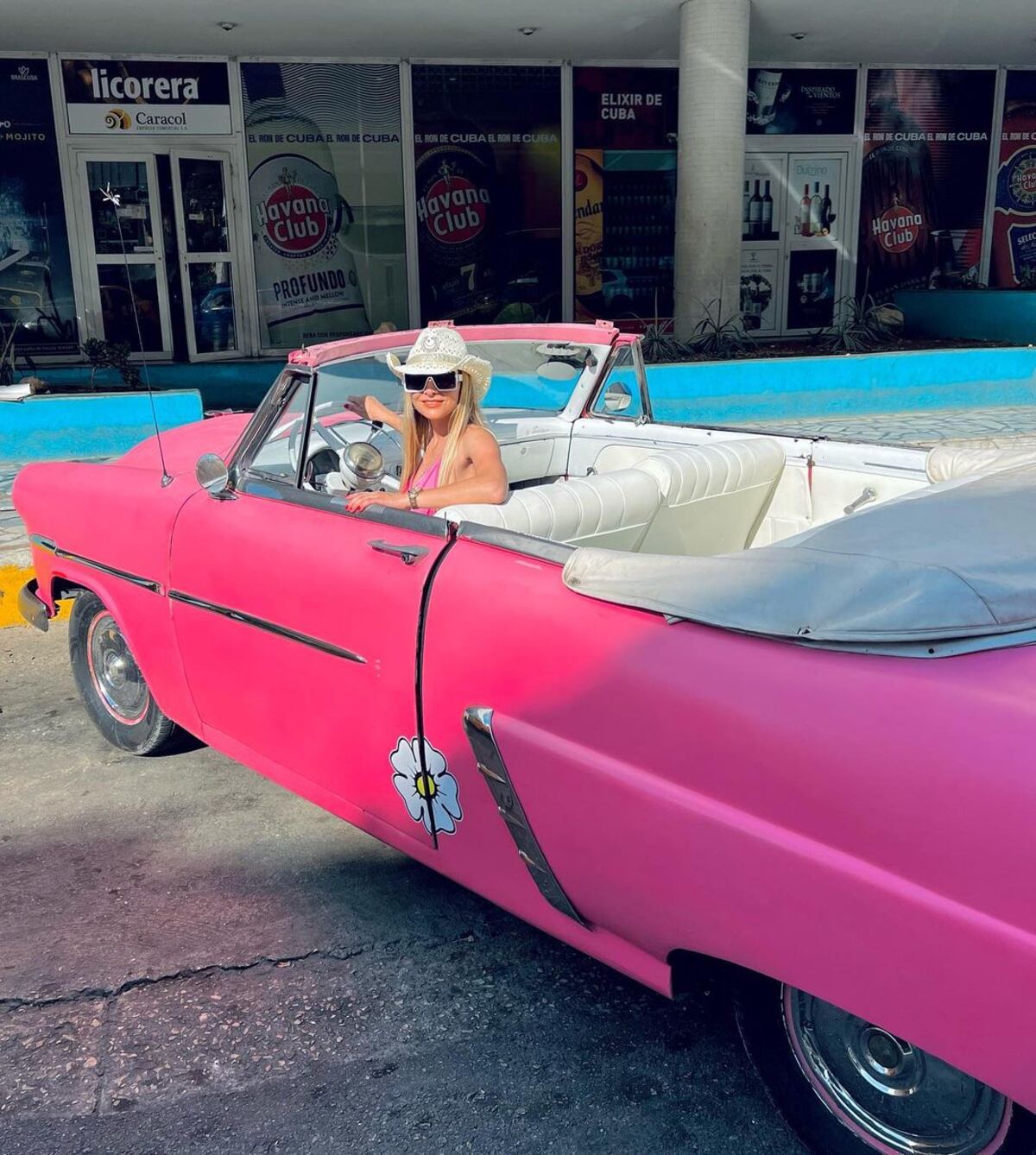 La Agrobarbie cordobesa en Cuba. (@florarroyook)