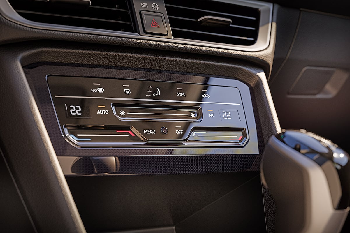 Todas las versiones ofrecen de serie el “Active Info Display”, un panel de instrumentos totalmente digital de 10,25”, configurable en hasta cuatro vistas diferentes.