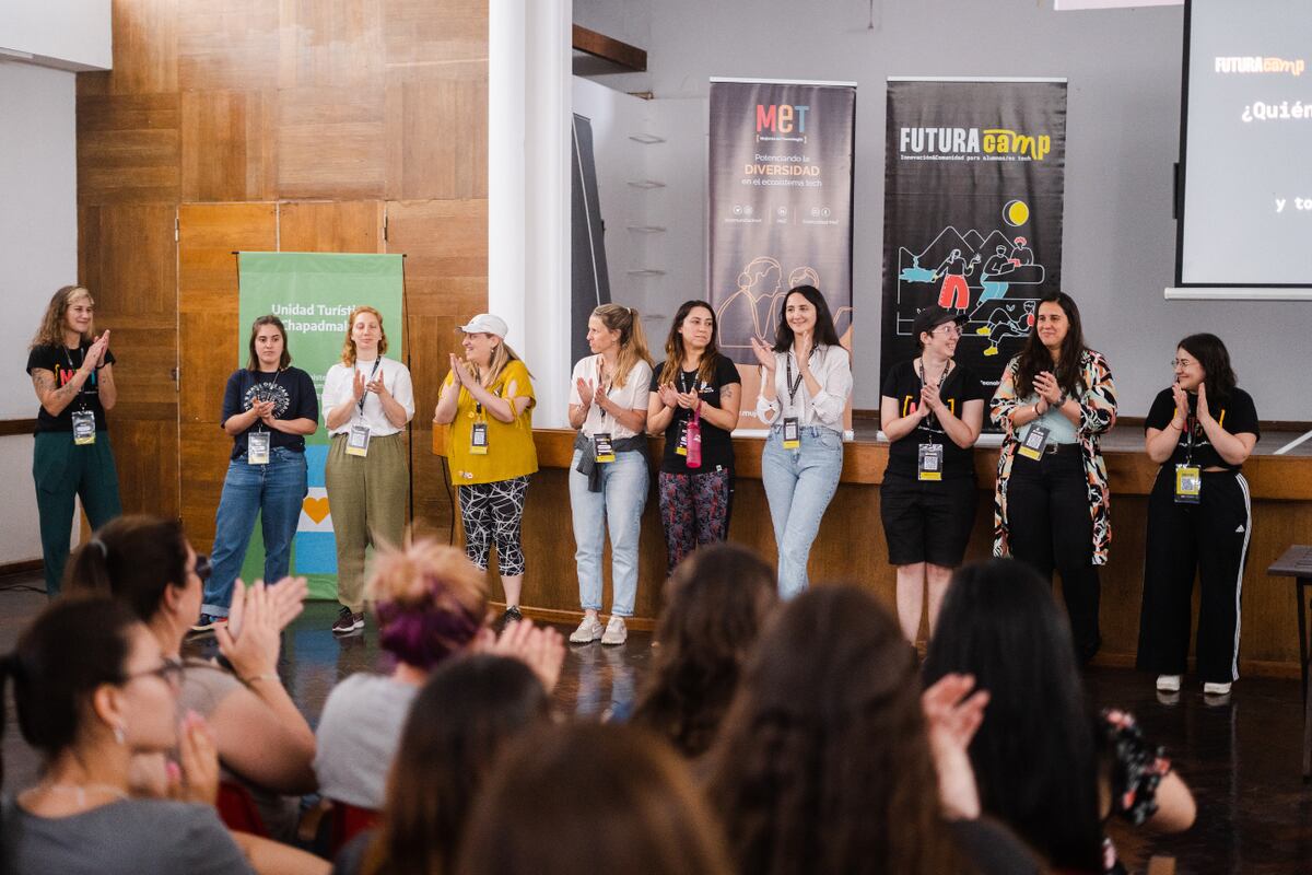 El FuturaCamp apuesta a que más mujeres se animen e involucren en el desarrollo de la ciencia y nuevas tecnologías.