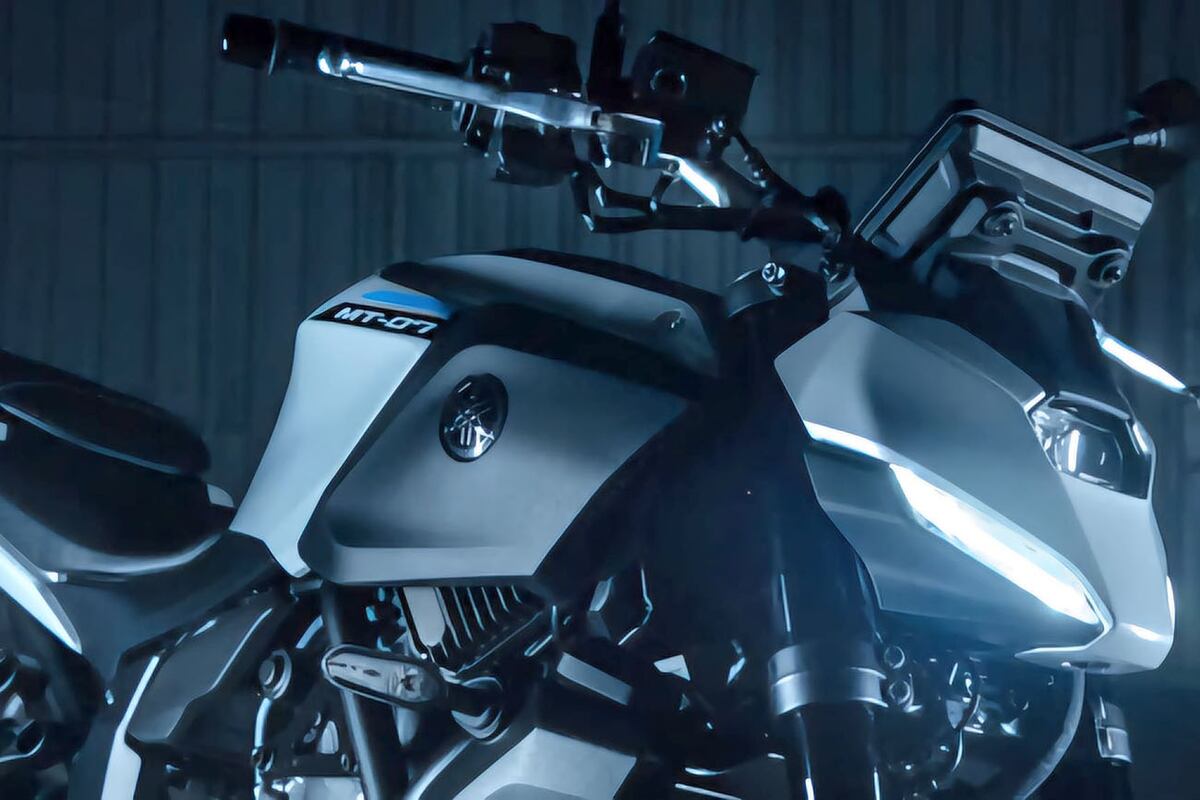 La nueva mirada formada por unos faros led bifuncionales transmiten agresividad al modelo.