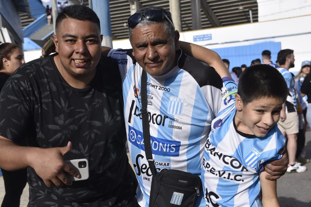 Racing contó con el apoyo de toda su gente este domingo (Foto: Ramiro Pereyra).
