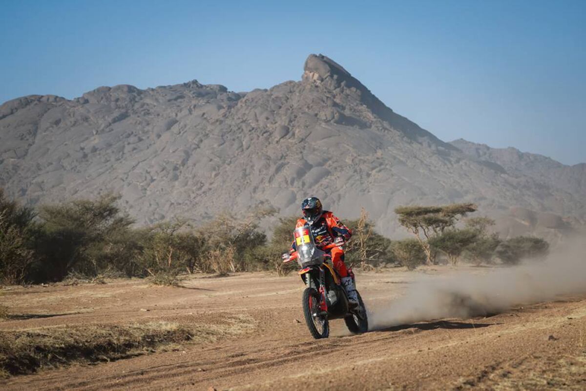 Gran trabajo inicial de Daniel Sanders y la KTM entre la motos, ganando el Prólogo y la etapa inicial. (Prensa Dakar)