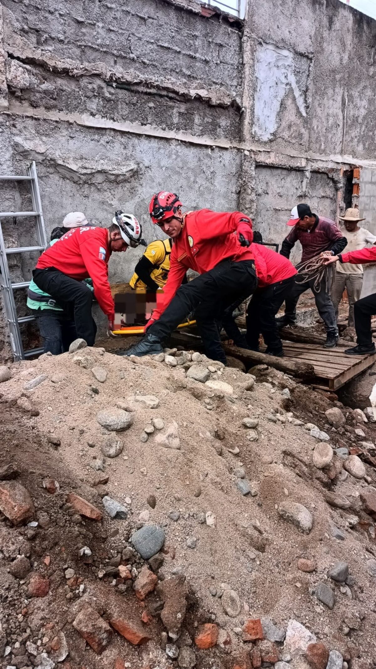Rescate en una obra en el barrio General Paz, en la ciudad de Córdoba. (Gentileza)
