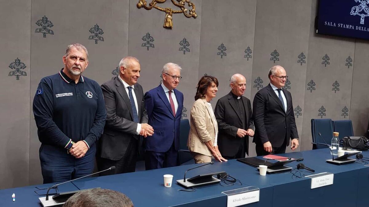 Conferencia de prensa del Jubileo de los Jóvenes en Roma.