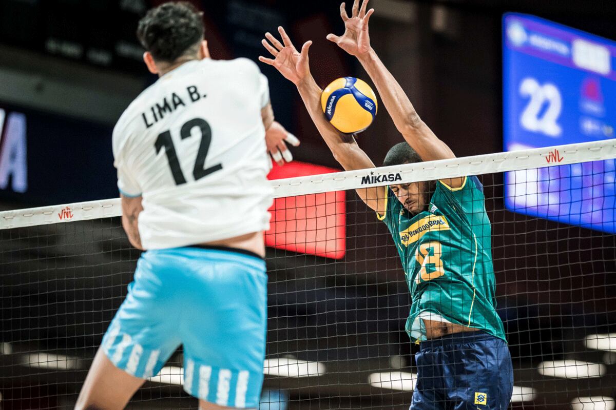 Bruno Lima se volvió a destacar como el máximo anotador de Argentina en la VNL. (Prensa VNL)