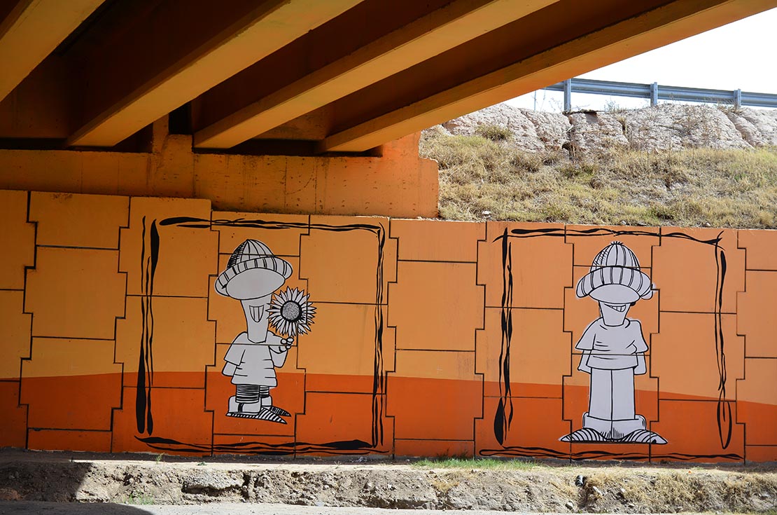 El mural en homenaje a Carlos Ortiz. (Jose Gabriel Hernández / La Voz)
