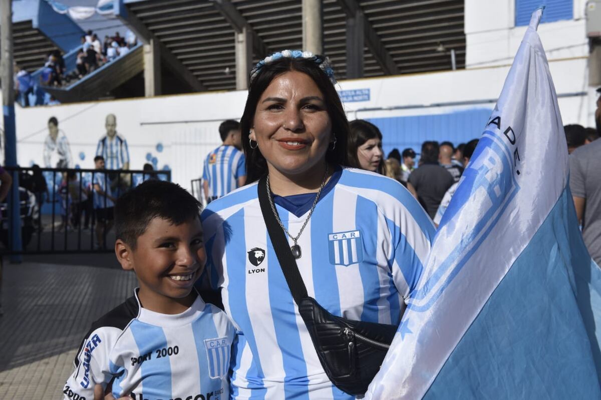Racing contó con el apoyo de toda su gente este domingo (Foto: Ramiro Pereyra).