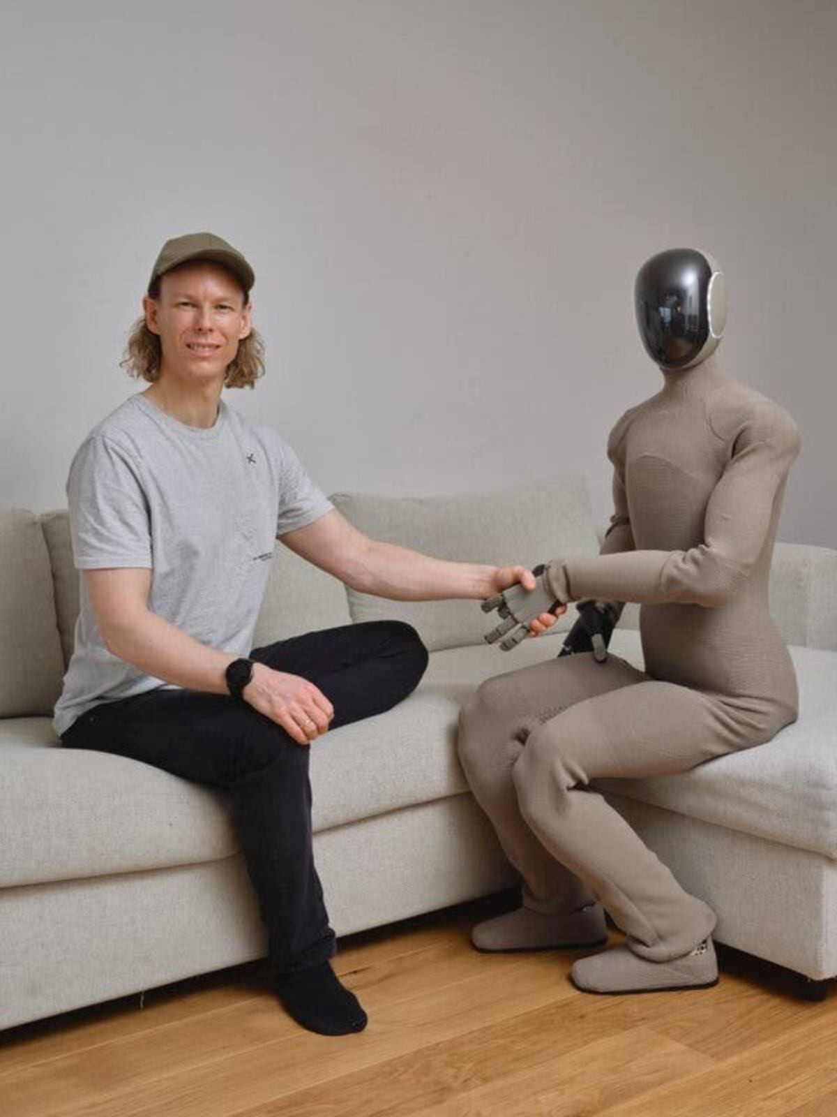 Robot Neo, creado por una empresa noruega. (Foto: NYTimes).