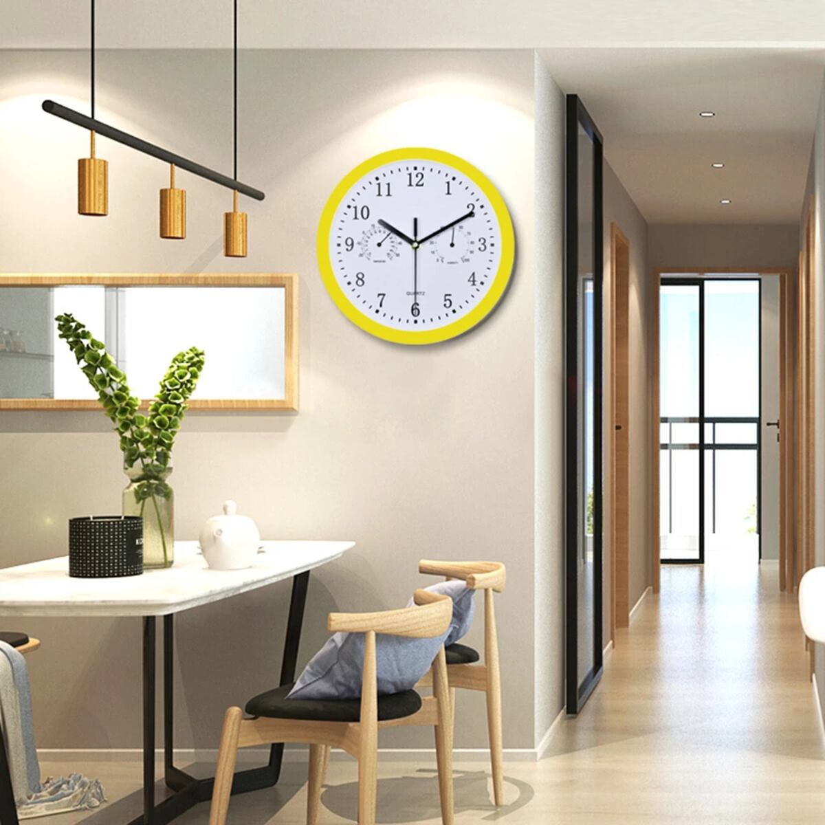 Reloj de pared. Un producto de decoración que luce su mejor versión en la cocina.
