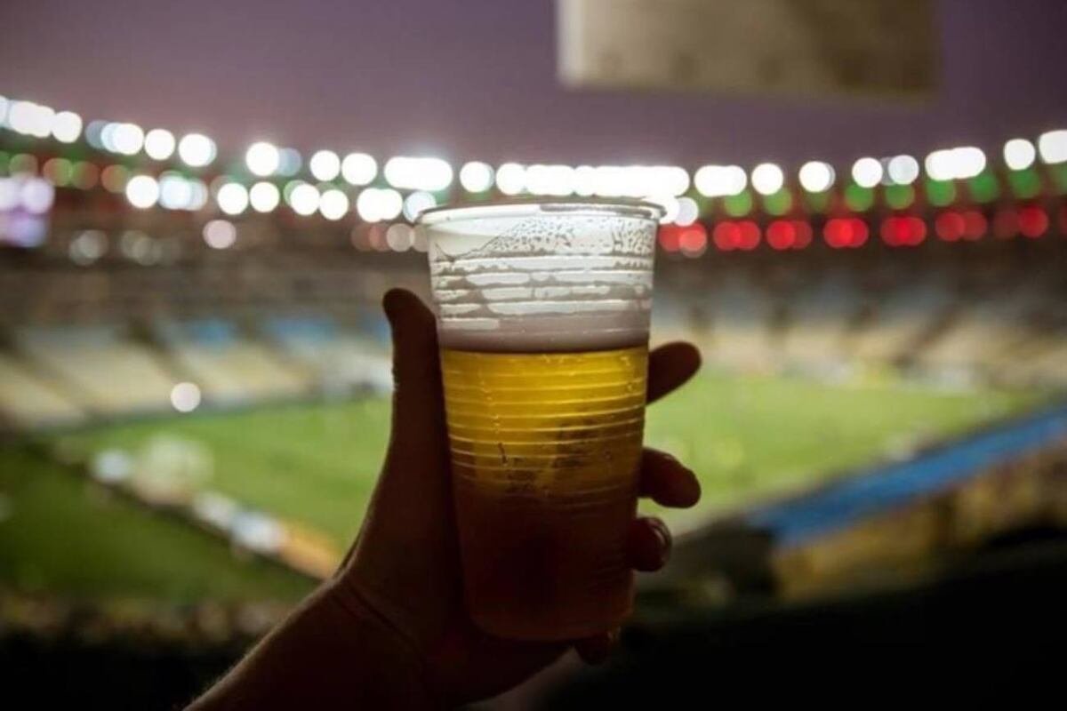 En el estadio de River volvió a haber alcohol después de más de dos décadas. (Gentileza) (Twitter)