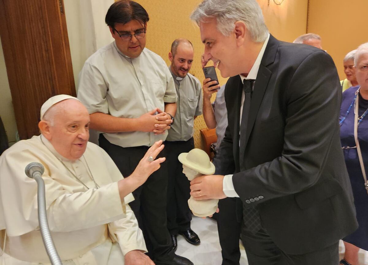 El encuentro del papa Francisco con Martín Llaryora, gobernador electo. (Gentileza)
