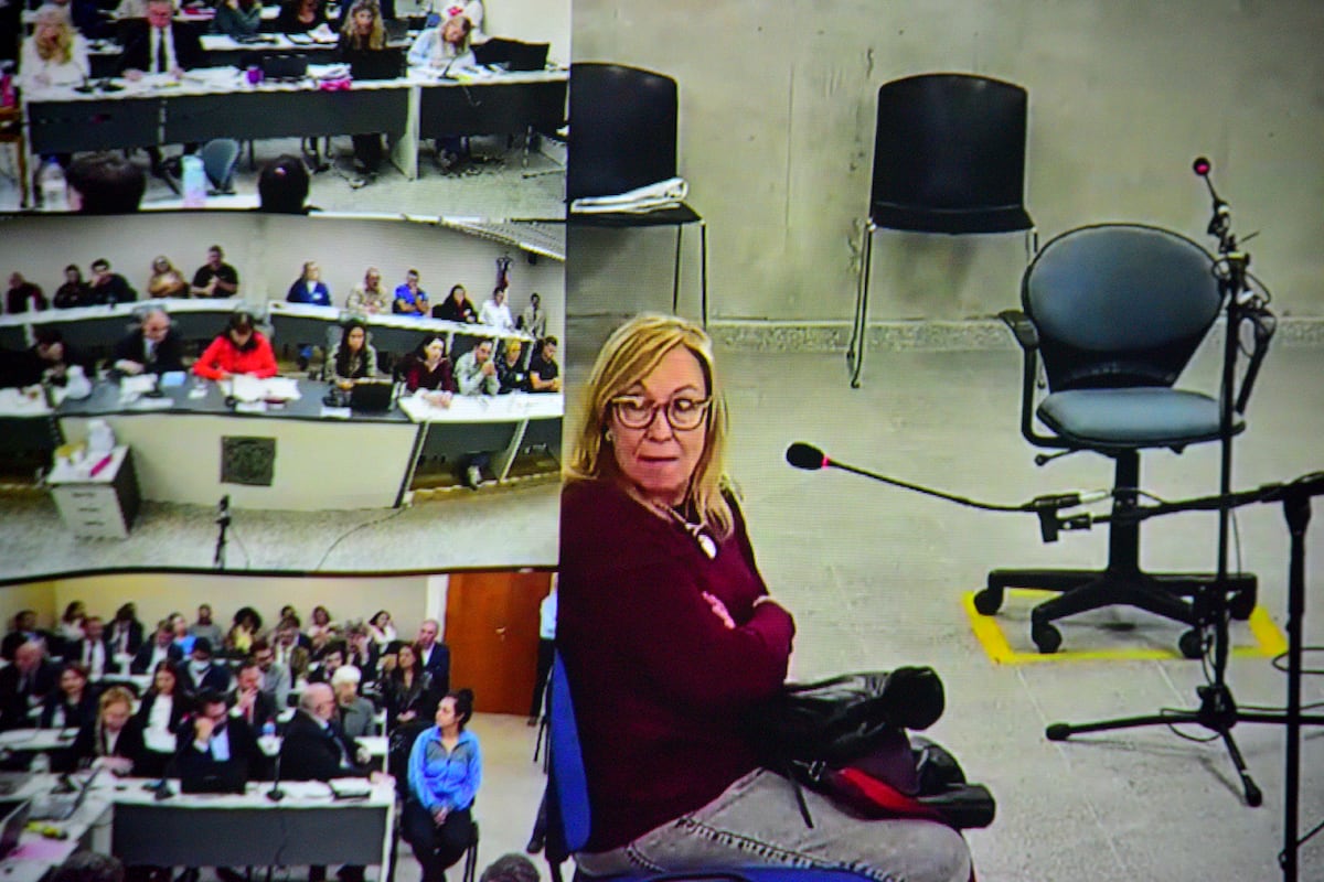 Declara Marcela Quaglia en el juicio por las muertes de cinco bebés en el Hospital Neonatal en los Tribunales II de Córdoba. (Pedro Castillo / La Voz)