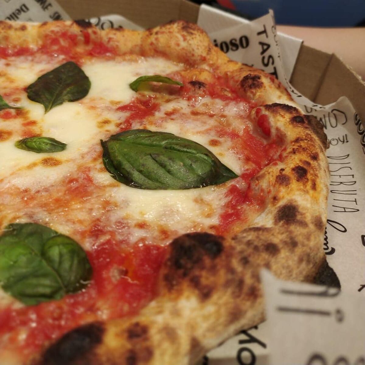 Risata, la nueva pizzería del momento en Nueva Córdoba.