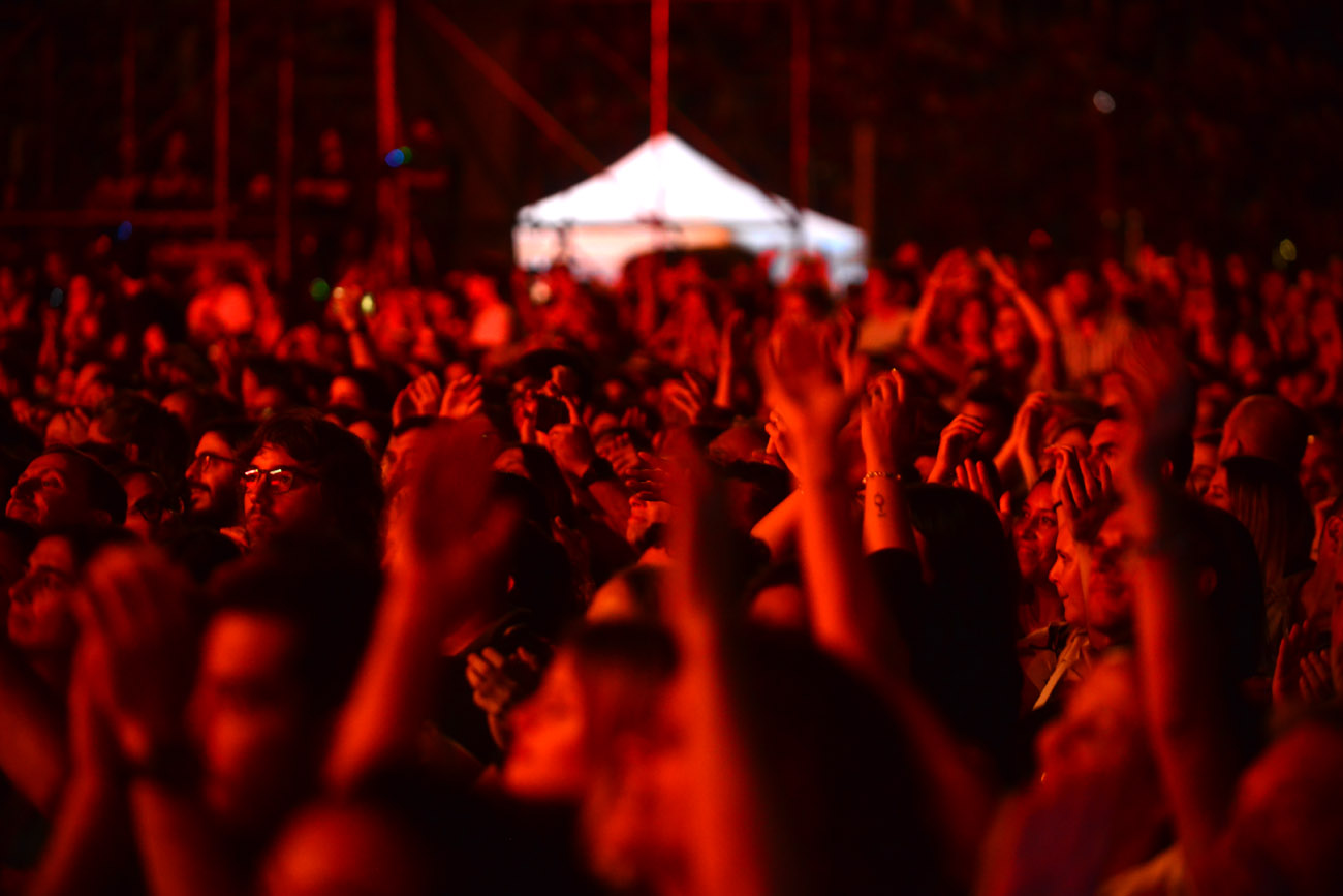 Fito Paez dio un show ante una muiltitud en el Monumental de Alta Córdoba. (Nicolás Bravo / La Voz)