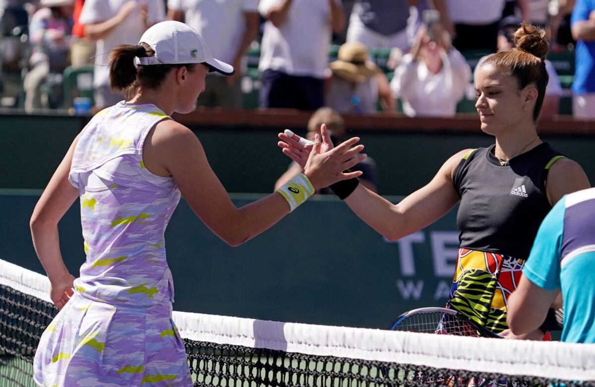 Swiatek y Sakkari alcanzarán el lunes su mejor ubicación histórica en el ranking: segundo escalón para la polaca y tercero para la griega. (AP)