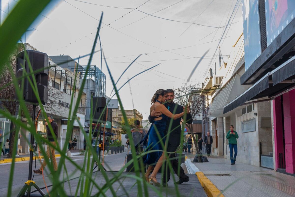 Río Cuarto. Inauguraron la primera etapa del centro comercial a cielo abierto (Gentileza).