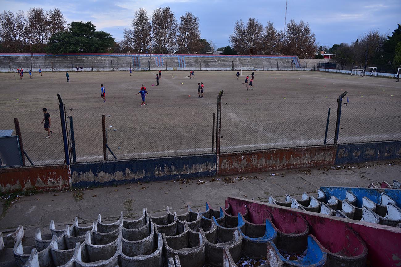 El club San Lorenzo de Las Flores es un lugar de contención para los chicos. (José Gabriel Hernández / La Voz)