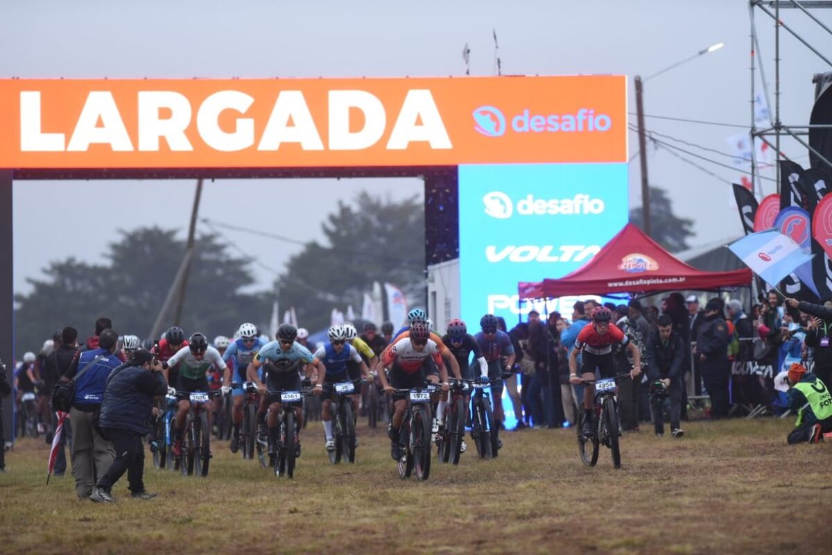 Desafío Río Pinto, día2. La competencia más convocante de MTB a nivel continental, con una inscripción de 5500 participantes, un récord histórico. (La Voz)
