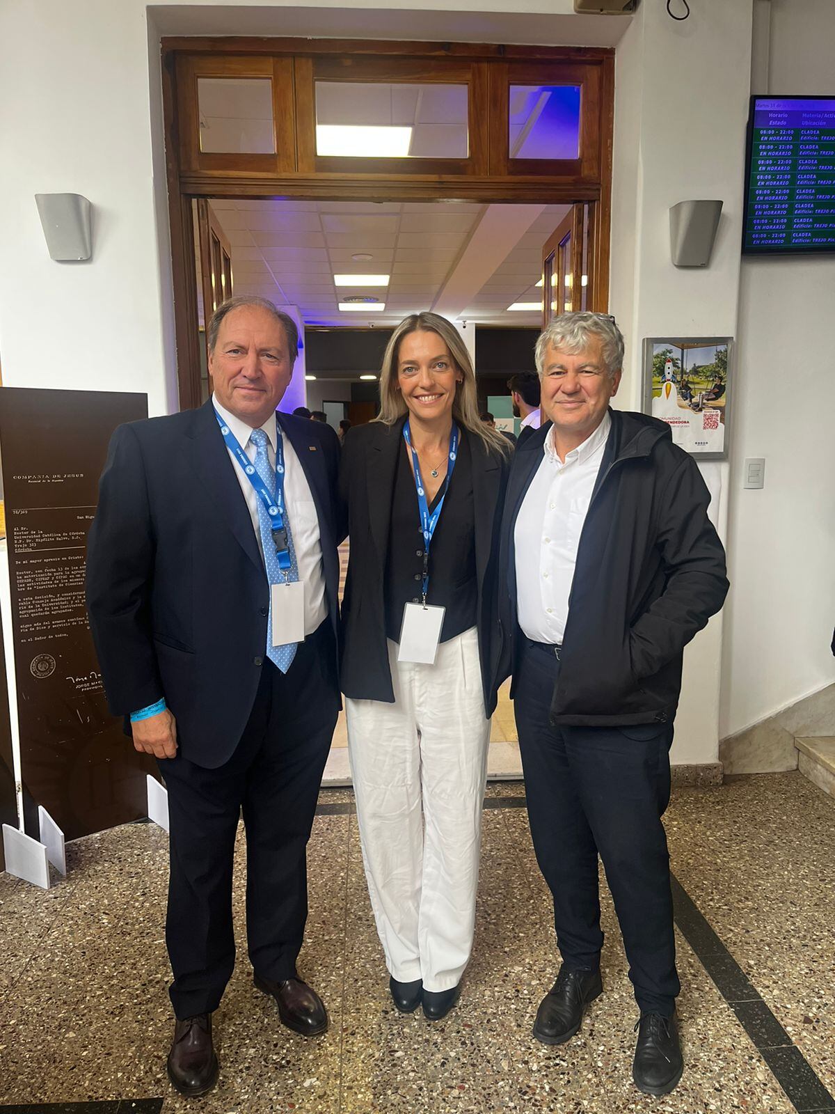 Josep Franch (Esade), Gisela Veritier (Icda) y Guillermo Cisneros Garrido (Advantere School of Management), en el marco del encuentro de Cladea. (Icda)