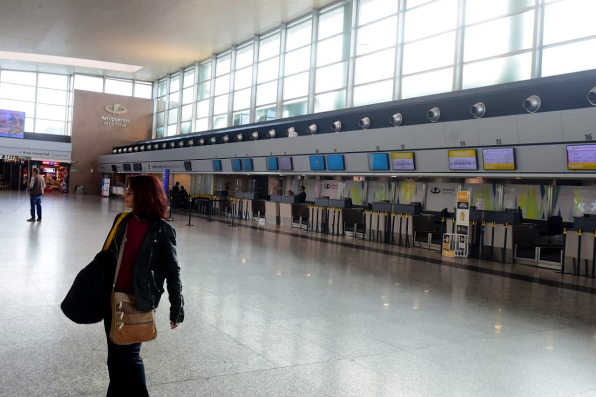 Paro General. Aerolíneas Argentinas canceló 258 vuelos y hay un fuerte impacto en el Aeropuerto Córdoba. (José Gabriel Hernández / La Voz)