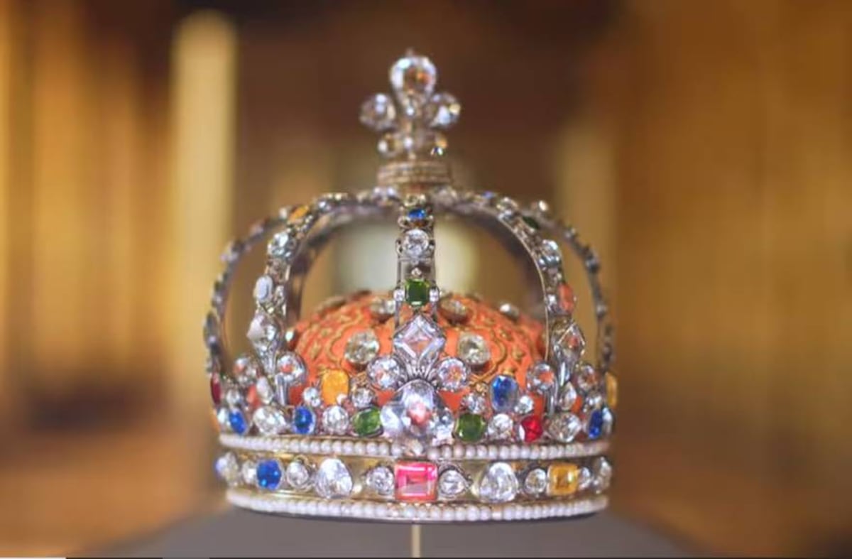 Robo en el Louvre: se llevaron joyas de Napoleón III y la emperatriz Eugenia.