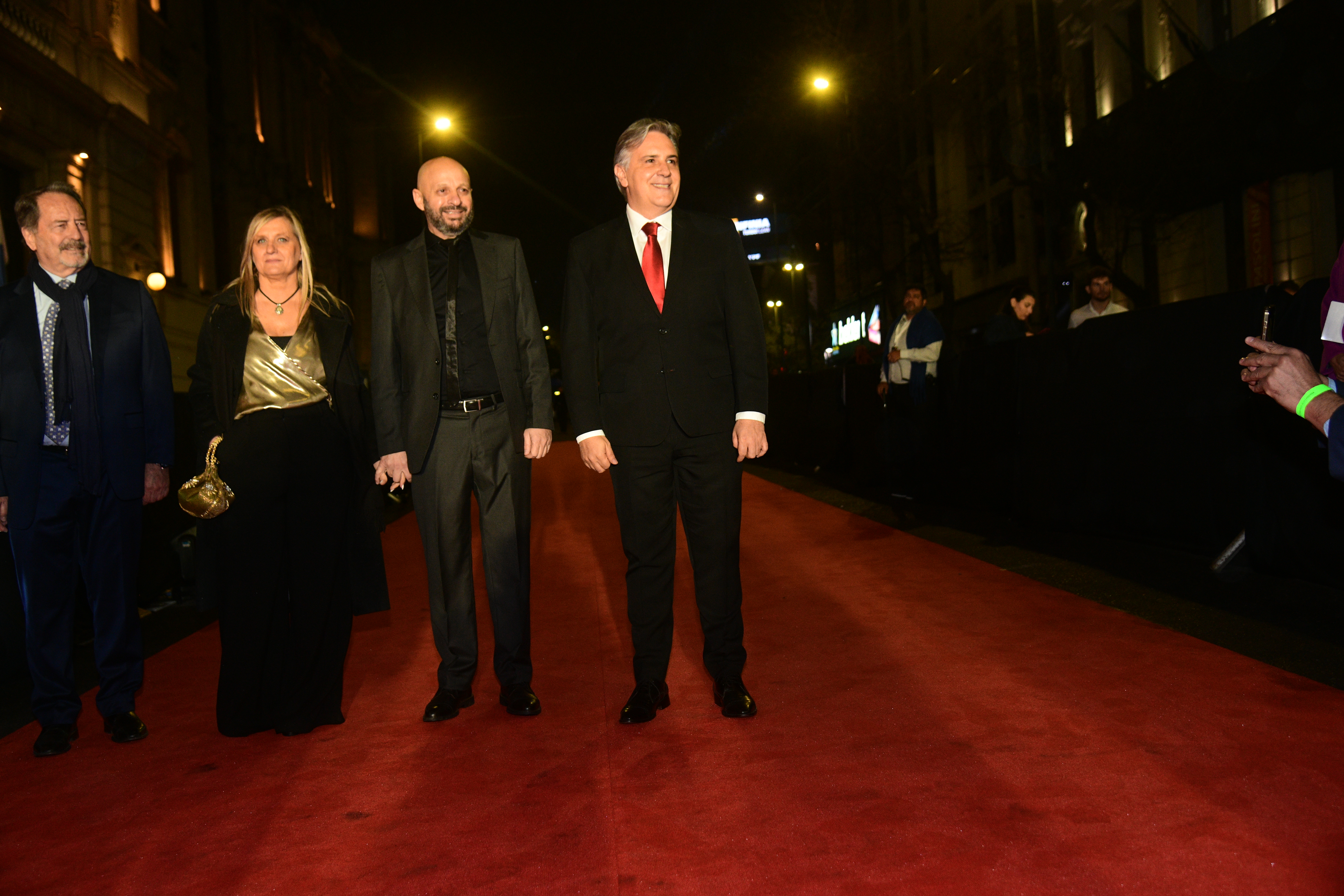 Figuras del cine y de la cultura nacional pasaron por la alfombra roja de los Premios Sur en el Teatro del Libertador (Javier Ferreyra / La Voz)