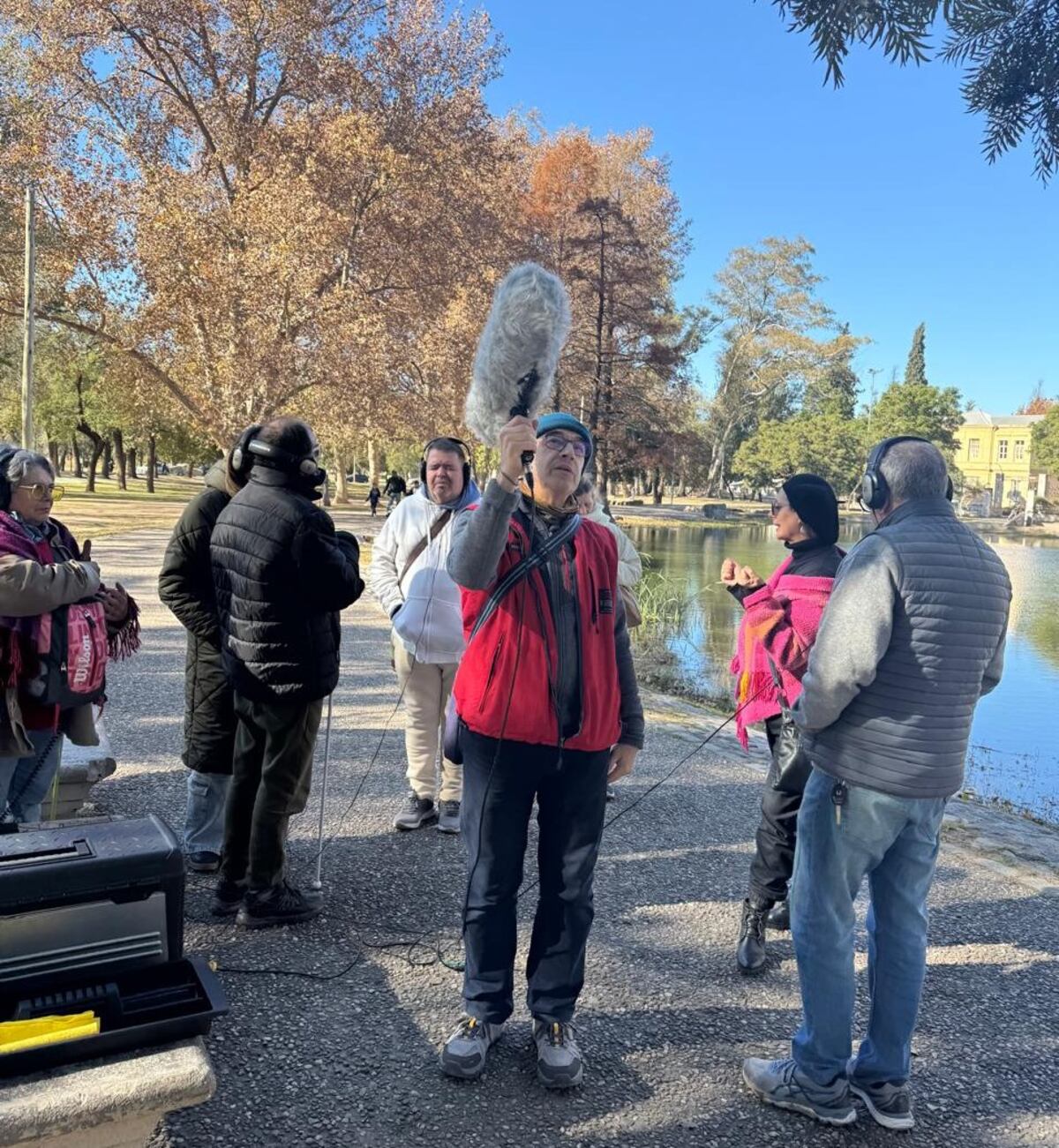 Escuchaje de aves en el parque Sarmiento (Fundación Mil Aves)