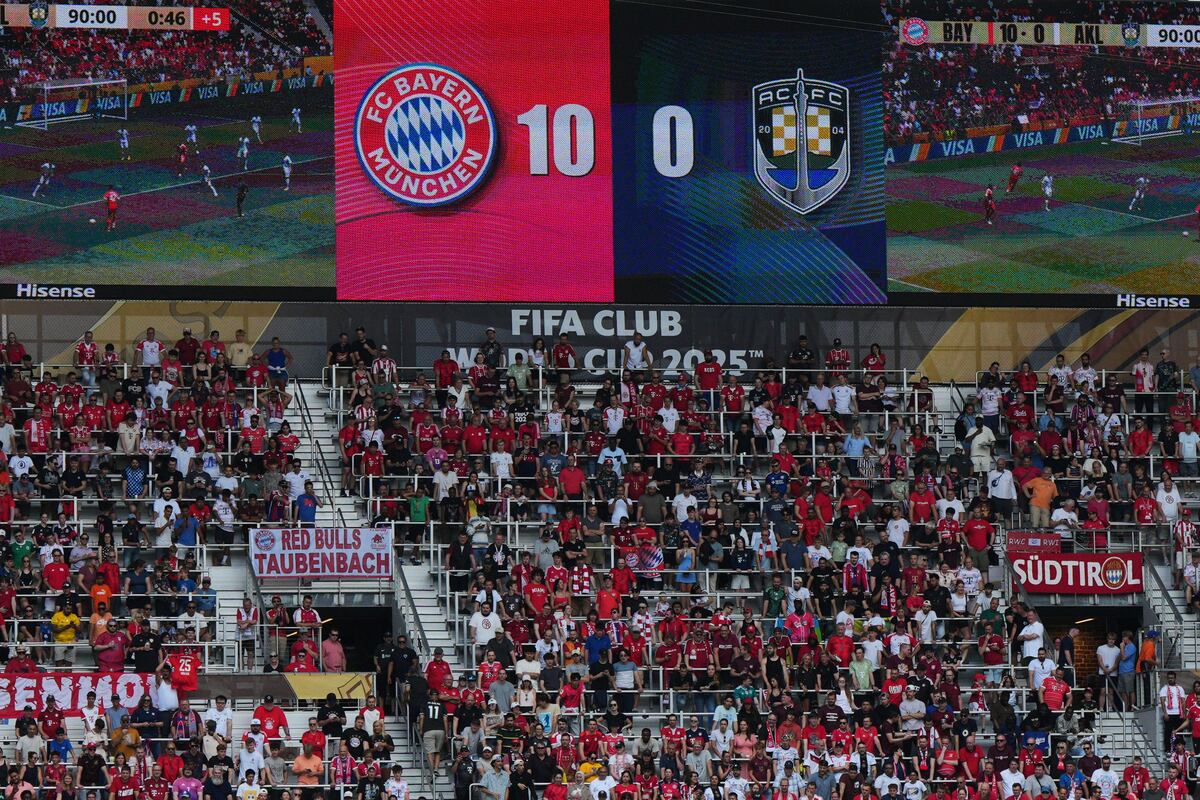 El marcador con el resultado 10-0 del Bayern Munich ante el Auckland City en el encuentro del Grupo C del Mundial de Clubes el domingo 15 de junio del 2025. (AP Foto/Jeff Dean)