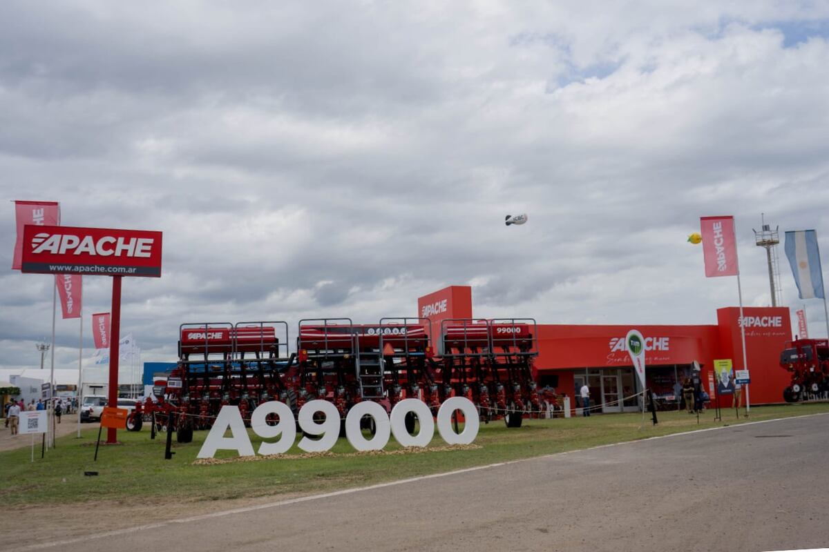 Sembradora 99000 Apache.