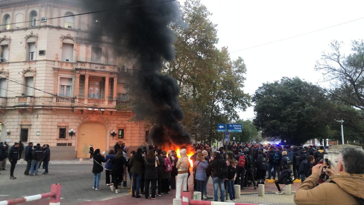 La protesta de los municipales de Villa María.