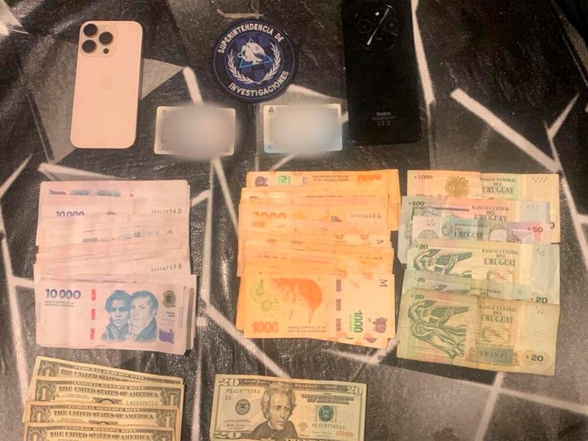 Los elementos secuestrados a la banda de cordobeses que viajaba a Buenos Aires para robar celulares en recitales. (Policía Caba)