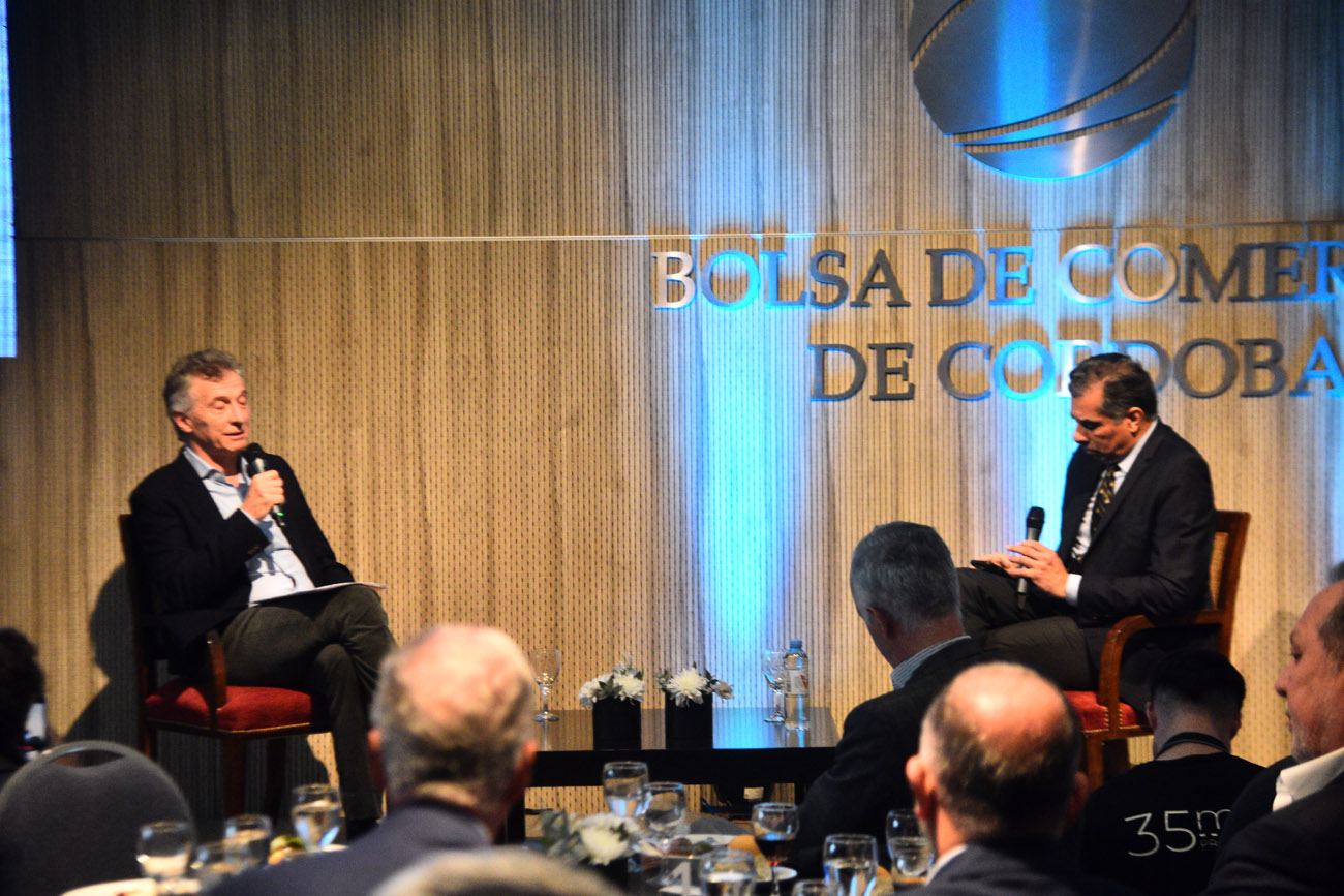 El expresidente Mauricio Macri brindó una charla en la Bolsa de Comercio de Córdoba. (Pedro Castillo / La Voz)