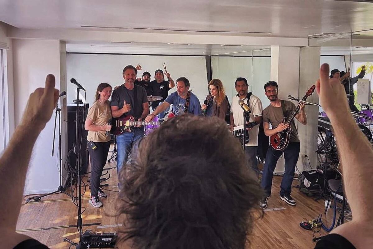 La foto del ensayo de Milei para la presentación de su nuevo libro en el Movistar Arena. (X / @fedesturze)