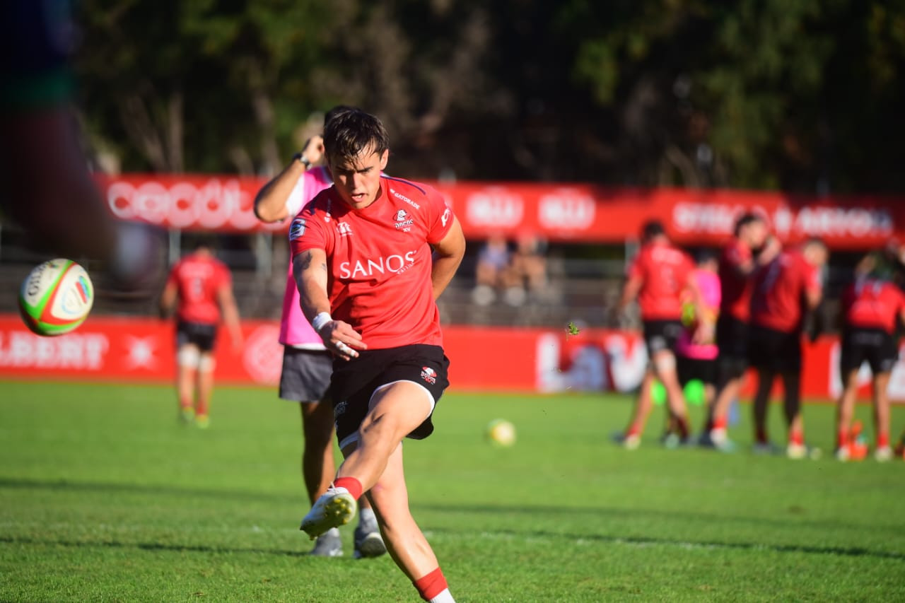 Dogos XV recibiendo a Yacaré XV, por la 10ª fecha del Súper Rugby Américas 2025. (José Gabriel Hernández / La Voz).