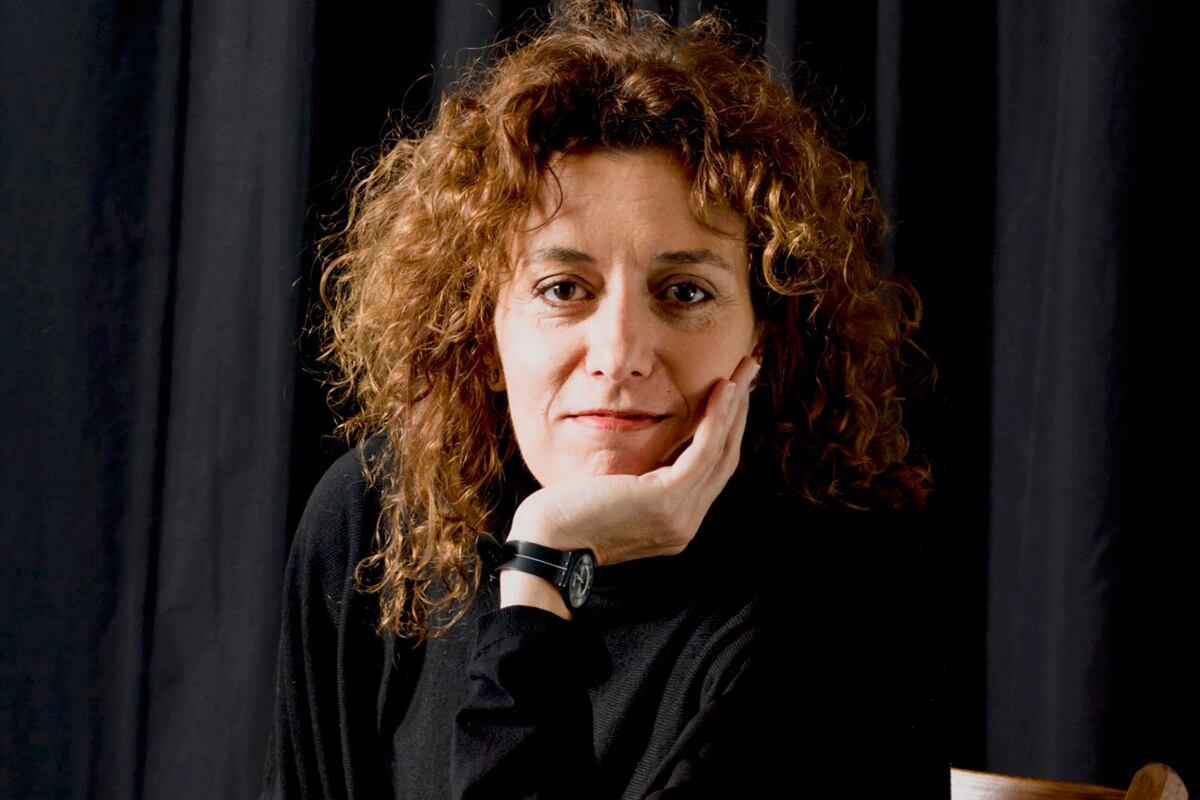 Moriana Abraham (@morianmor), curadora de Núcleo 2023. Fotógrafo: Ezequiel Ludueña (@ezelud producción).