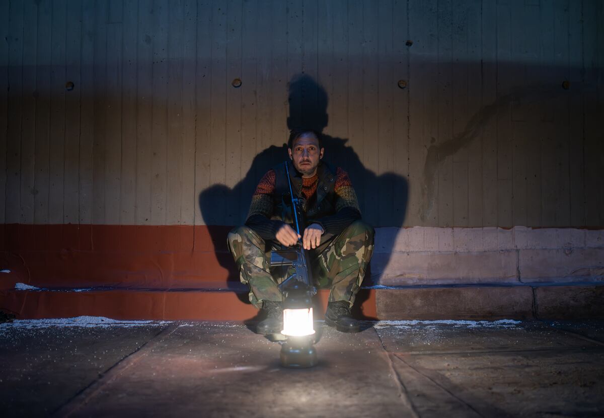 Ariel Staltari es Omar en El Eternauta. Foto: Netflix.